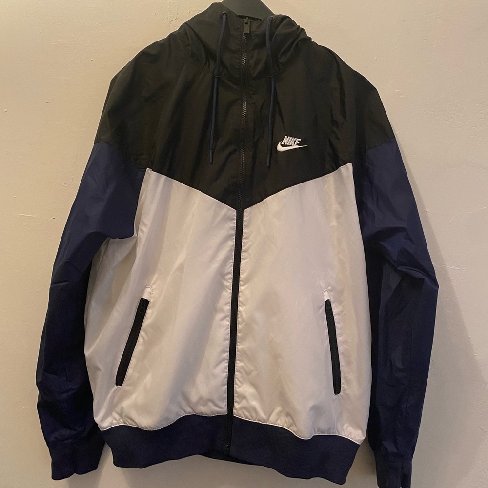 NIKE SPORTSWEAR WINDRUNNER JACKET- NWOT